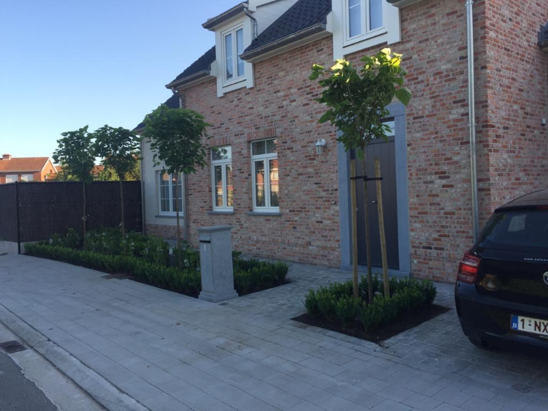 Villa met landelijk karakter in rustige woonwijk te Emelgem.