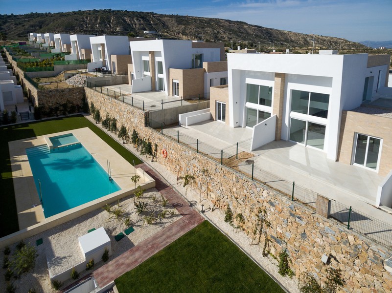 Moderne villa's gelegen in Algorfa aan La Finca Golf